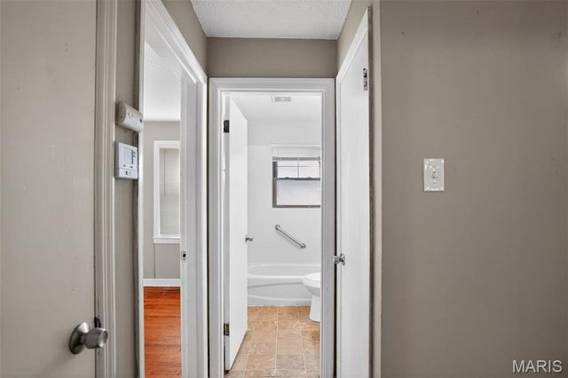 238 Emerling Drive, St Louis, MO 63121