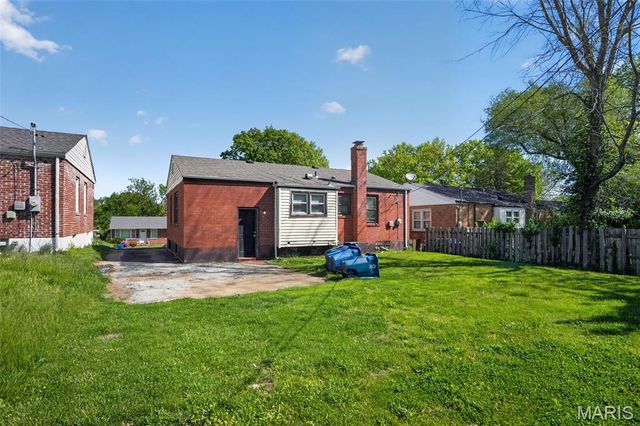 238 Emerling Drive, St Louis, MO 63121