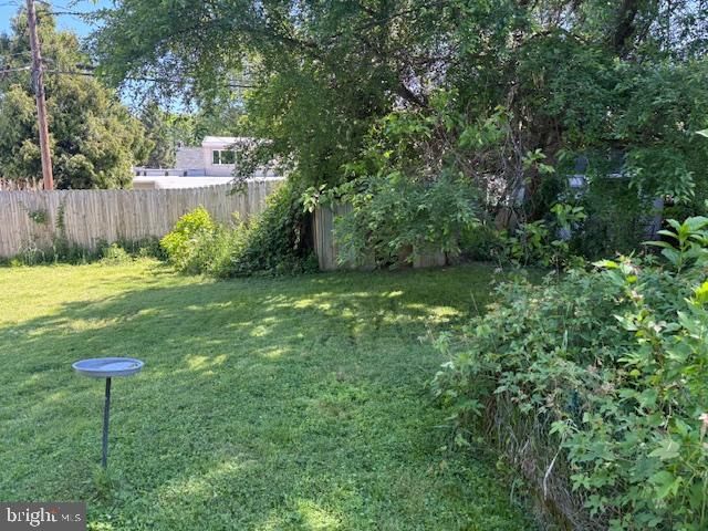 8725 LYKENS LANE, Philadelphia, PA 19128