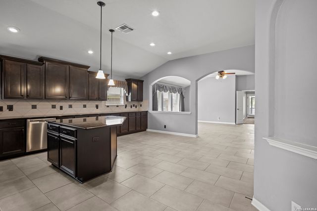 829 Laserra, Cibolo, TX 78108