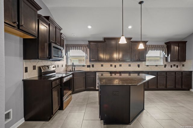 829 Laserra, Cibolo, TX 78108