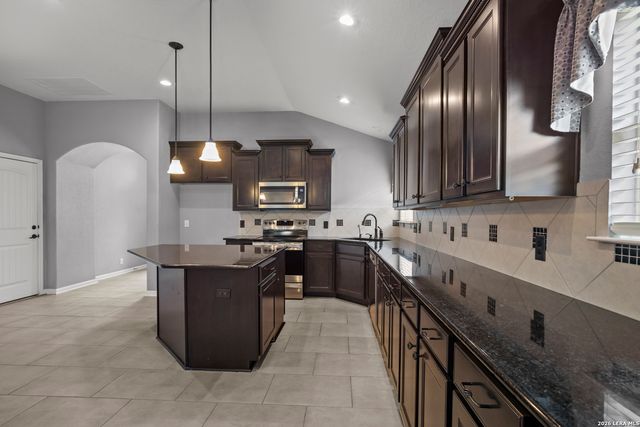 829 Laserra, Cibolo, TX 78108