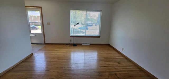 5304 58th AVENUE, Kenosha, WI 53144