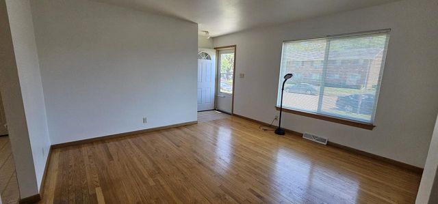 5304 58th AVENUE, Kenosha, WI 53144