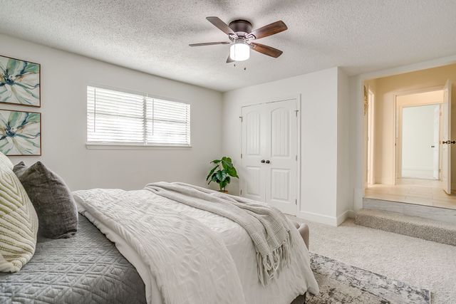 322 W Russell Street, Weatherford, TX 76086