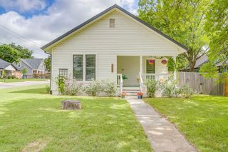 322 W Russell Street, Weatherford, TX 76086