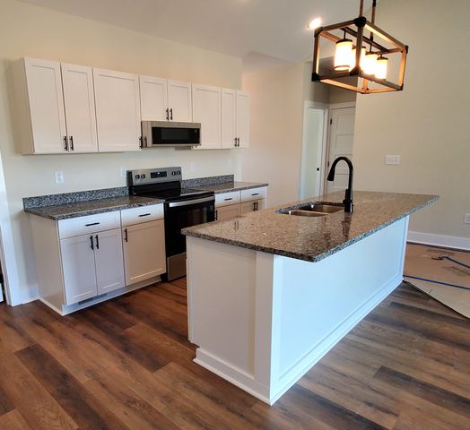 85 Rolling Meadows Ave, Hartsville, TN 37074