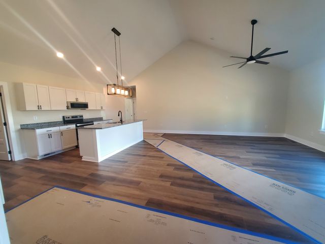 85 Rolling Meadows Ave, Hartsville, TN 37074