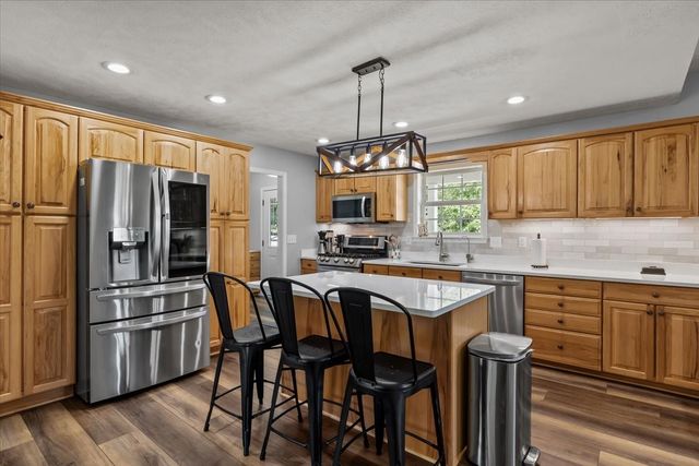1015 Garners Creek Rd, Dickson, TN 37055