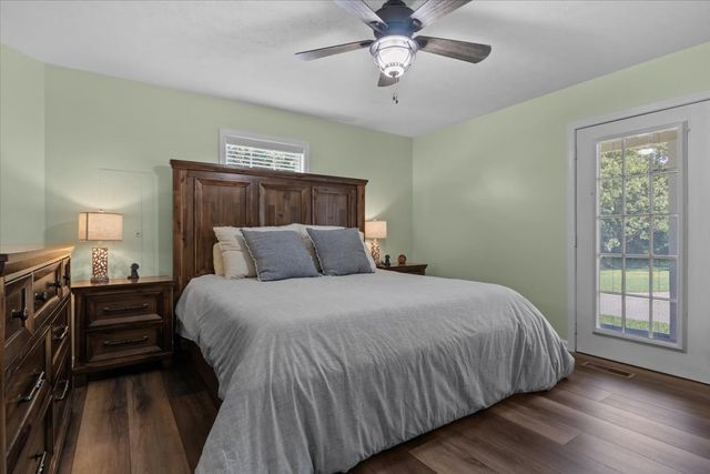 1015 Garners Creek Rd, Dickson, TN 37055