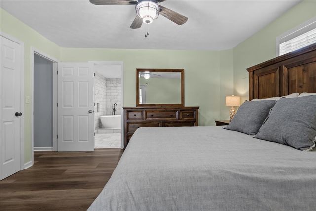 1015 Garners Creek Rd, Dickson, TN 37055