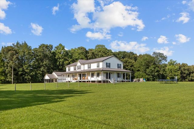 1015 Garners Creek Rd, Dickson, TN 37055