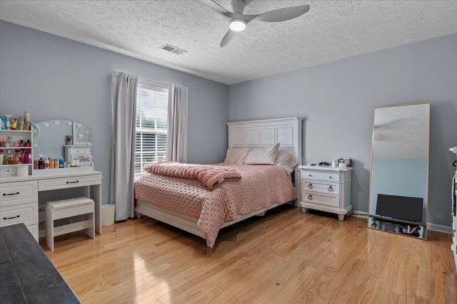 1015 Garners Creek Rd, Dickson, TN 37055