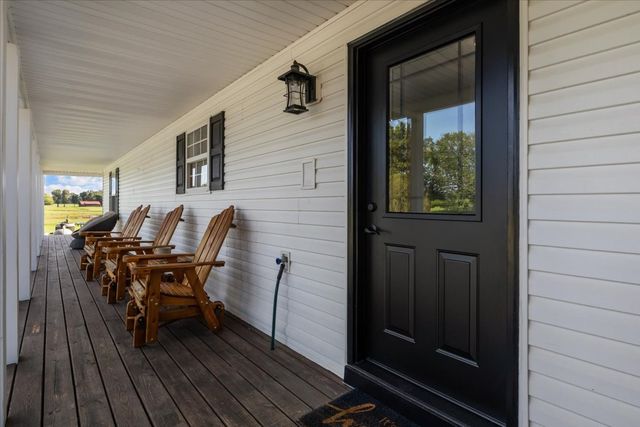 1015 Garners Creek Rd, Dickson, TN 37055