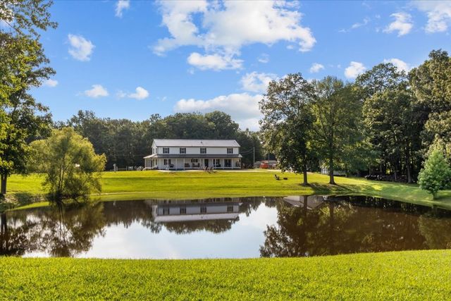1015 Garners Creek Rd, Dickson, TN 37055