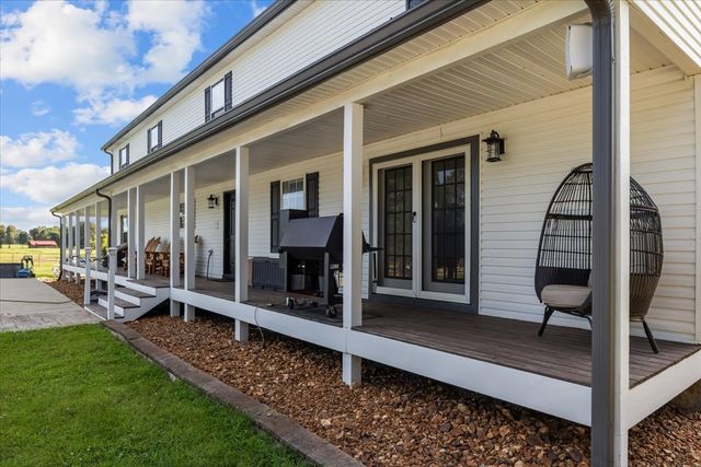 1015 Garners Creek Rd, Dickson, TN 37055