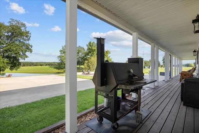 1015 Garners Creek Rd, Dickson, TN 37055