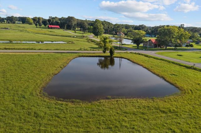 1015 Garners Creek Rd, Dickson, TN 37055