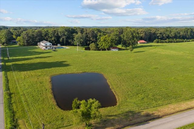 1015 Garners Creek Rd, Dickson, TN 37055