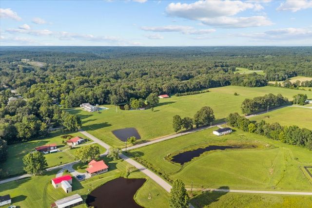 1015 Garners Creek Rd, Dickson, TN 37055