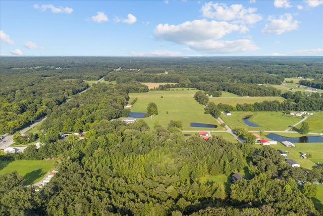 1015 Garners Creek Rd, Dickson, TN 37055