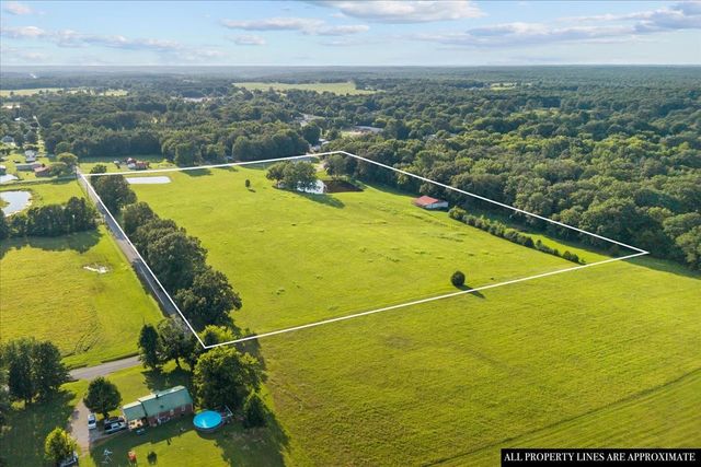 1015 Garners Creek Rd, Dickson, TN 37055