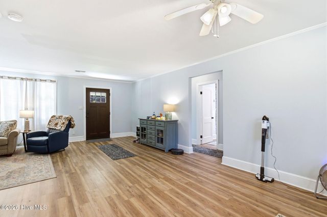 221 N Thompson Street, Whiteville, NC 28472