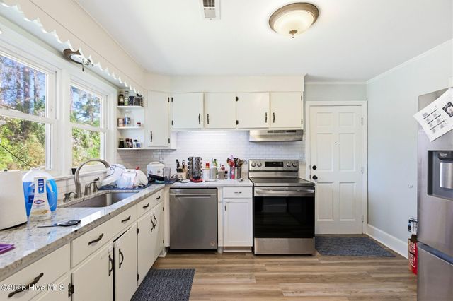 221 N Thompson Street, Whiteville, NC 28472