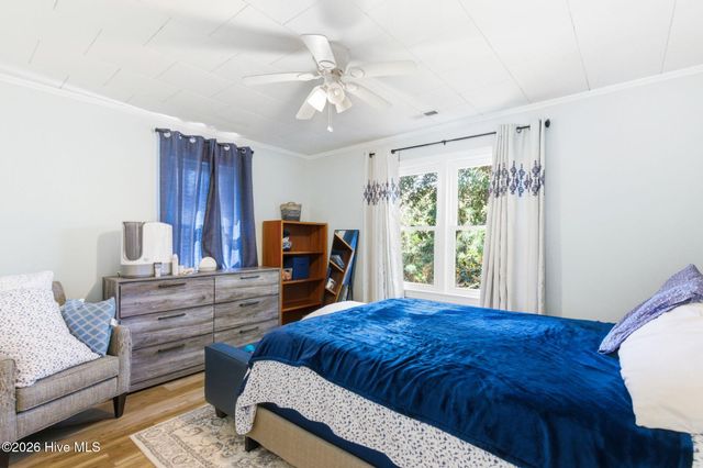 221 N Thompson Street, Whiteville, NC 28472