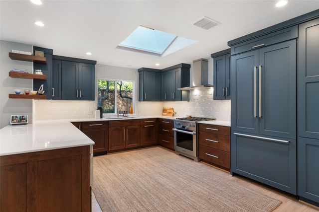 6205 Warm Mist Lane, Dallas, TX 75248