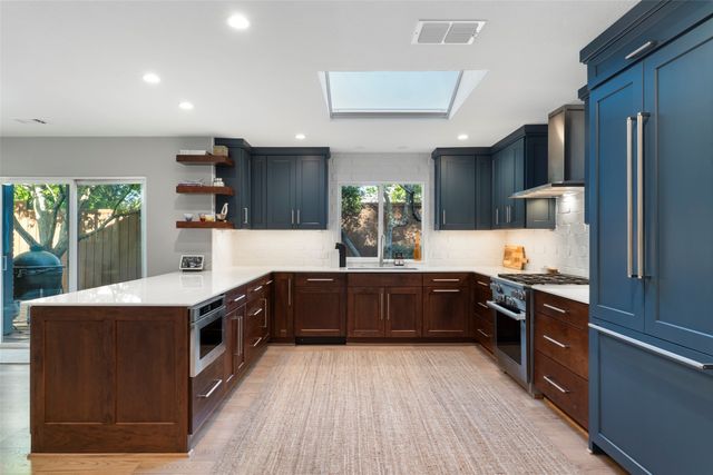 6205 Warm Mist Lane, Dallas, TX 75248