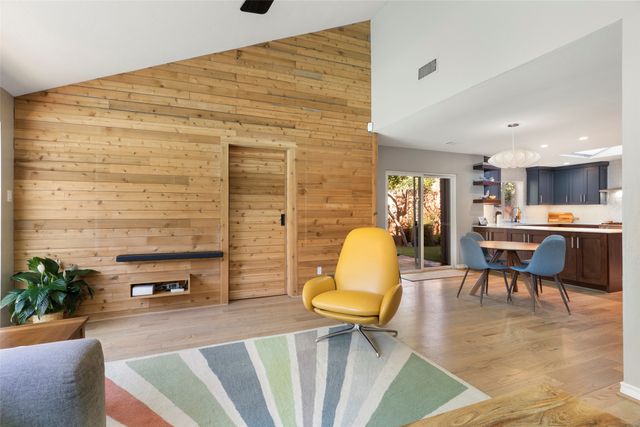 6205 Warm Mist Lane, Dallas, TX 75248