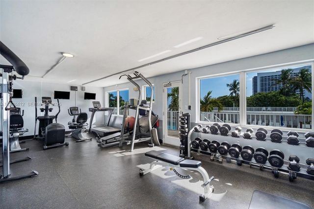 4747 Collins Ave 207, Miami Beach, FL 33140