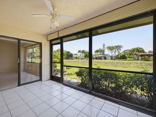 6200 Kings Gate Circle, Delray Beach, FL 33484