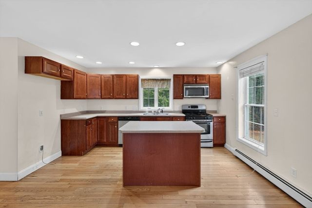 15 Scribner Road, Fremont, NH 03044