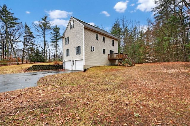 15 Scribner Road, Fremont, NH 03044