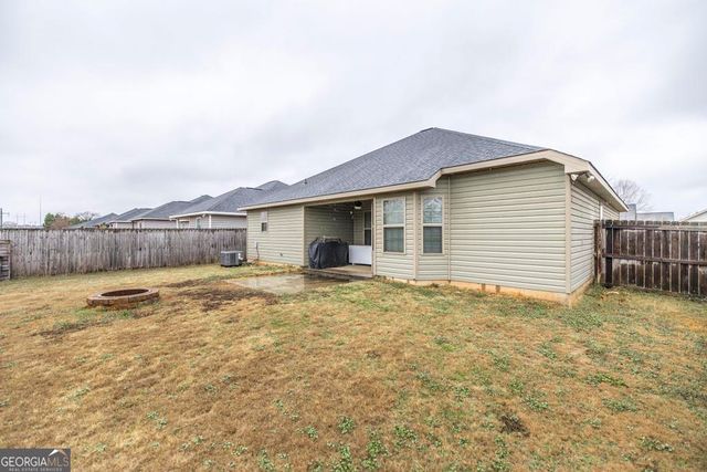 522 Grand Avenue, Bonaire, GA 31005