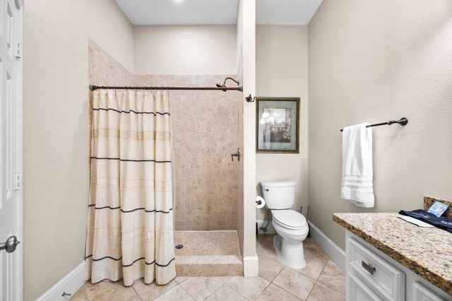 817 W 26th Street, Houston, TX 77008