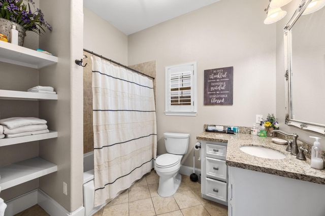 817 W 26th Street, Houston, TX 77008
