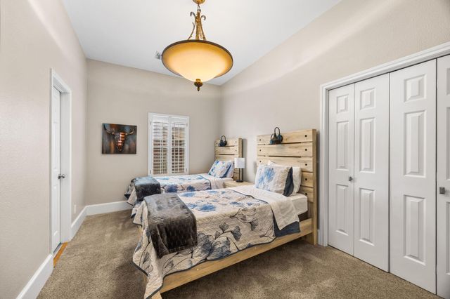 817 W 26th Street, Houston, TX 77008