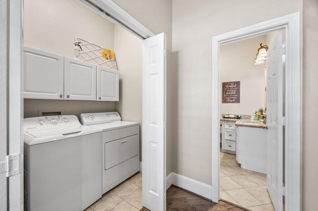 817 W 26th Street, Houston, TX 77008