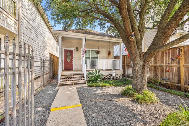 817 W 26th Street, Houston, TX 77008