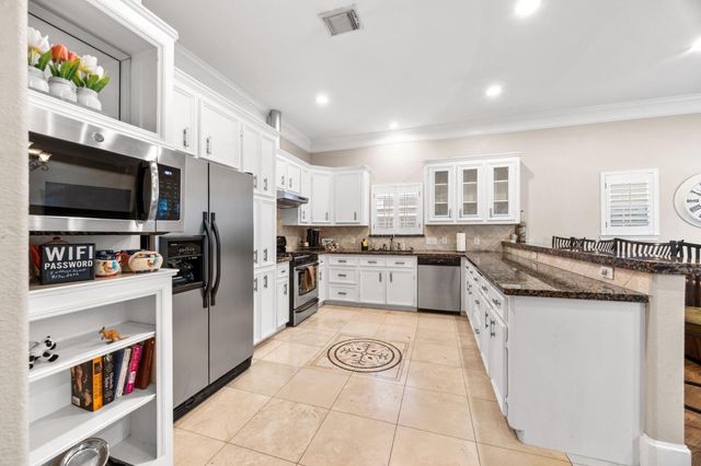 817 W 26th Street, Houston, TX 77008
