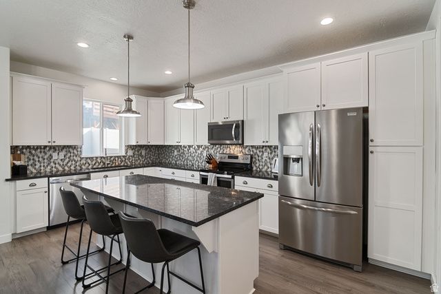 1023 W MOLLY PITCHER CIR, Bluffdale, UT 84065