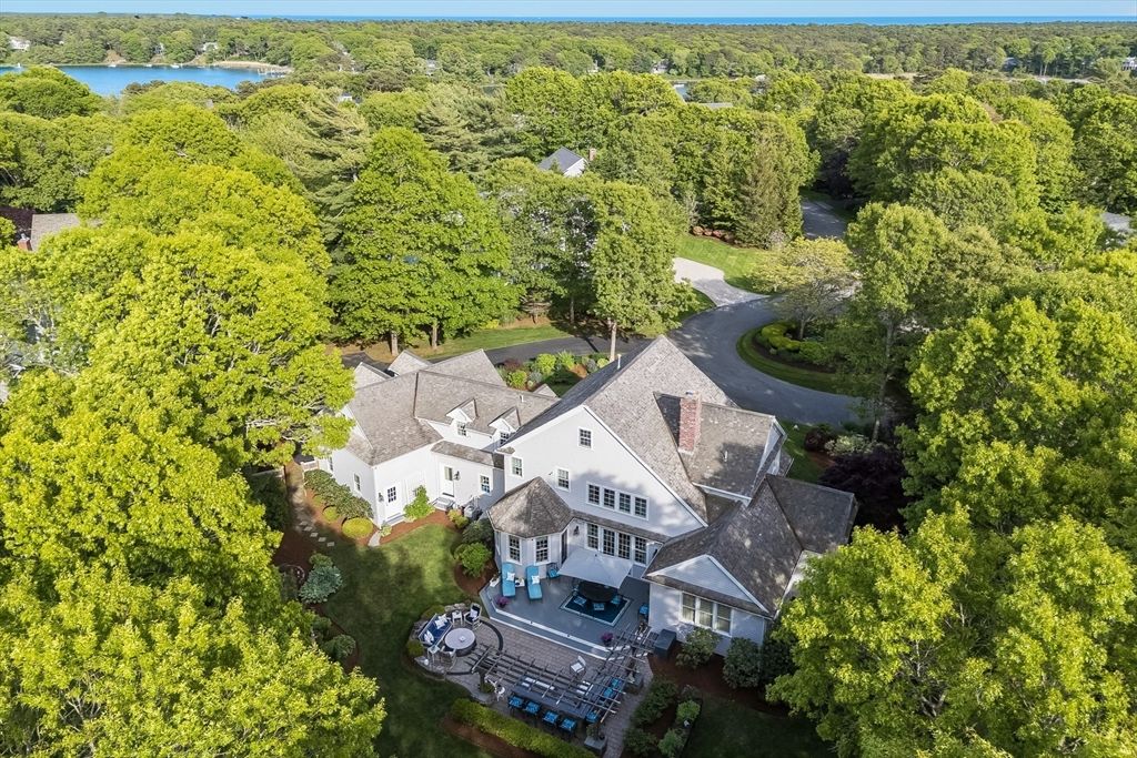 11 Teal Circle, Mashpee, MA 02649