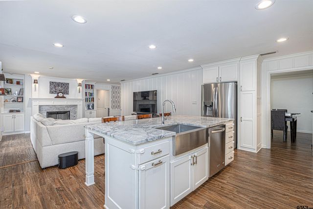 2029 Montrose Dr, Tyler, TX 75701