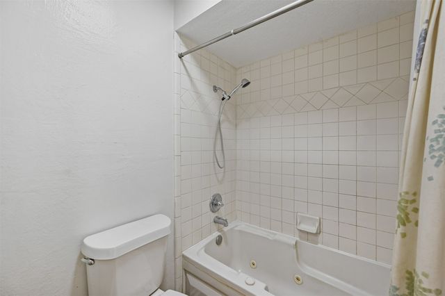 522 Hunters Glen Street, Lewisville, TX 75067