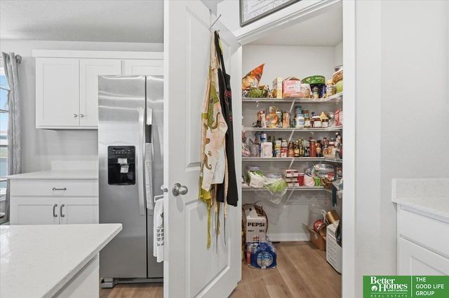 11452 Sunburst Drive, Papillion, NE 68046