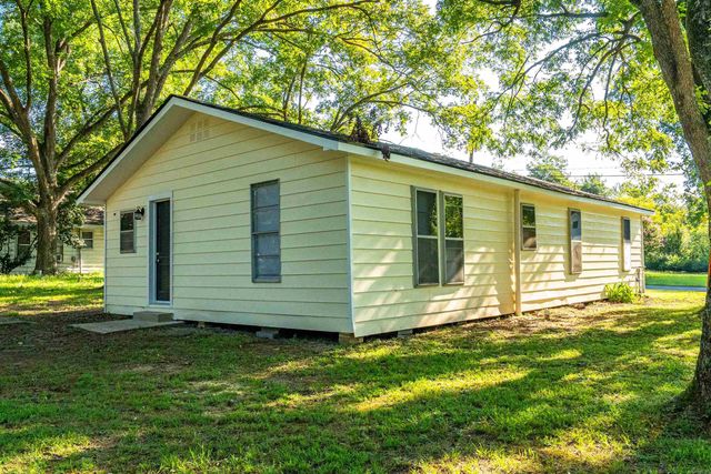 512 Hoover Street, Malvern, AR 72104