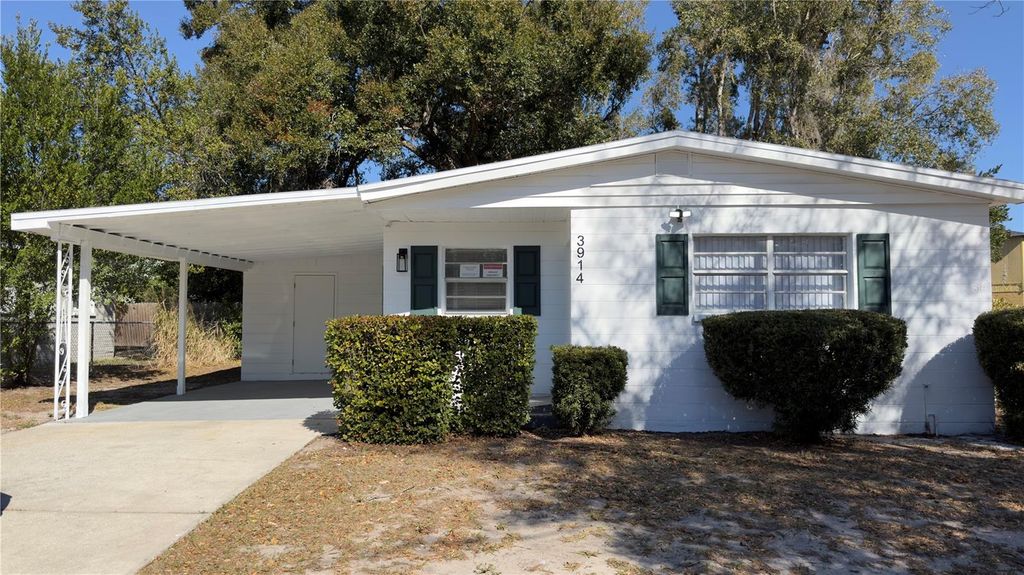 Image 2 of property listing at 3914 E CHELSEA STREET, Tampa, FL 33610